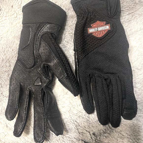Other - Brand new women’s riding gloves